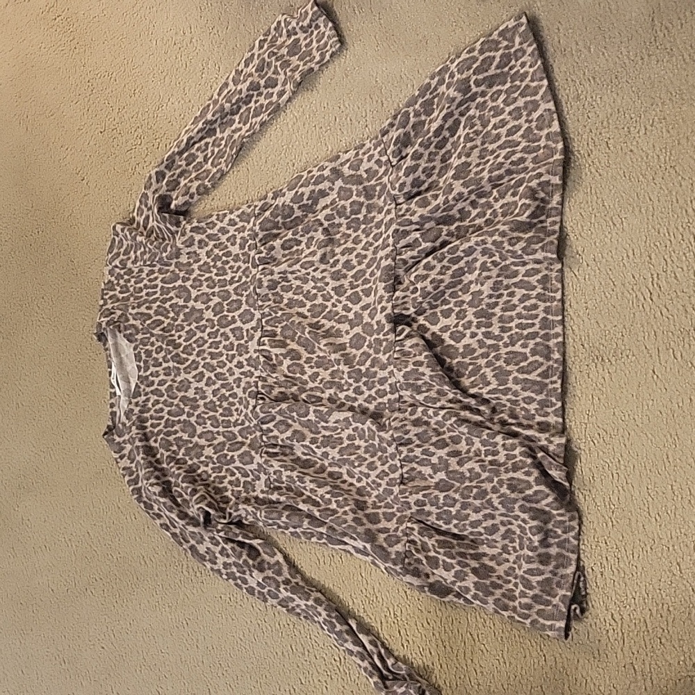 Womens large leopard tierd tunic